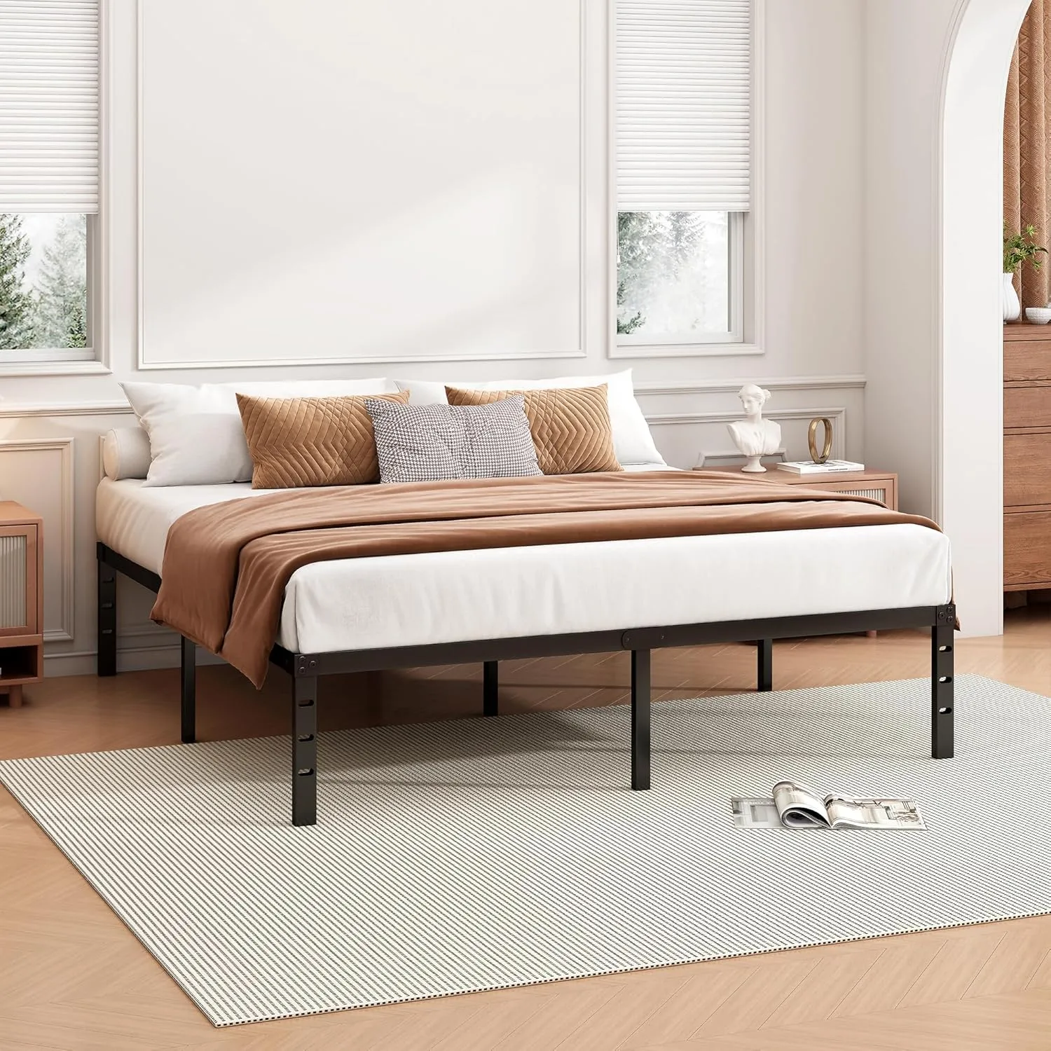 18 Inch King Bed Frame - Sturdy Metal Platform King Size, No Box Spring Needed, Heavy Duty, Easy Assembly, Strong Bearing Capacity, Under Bed Storage, Black